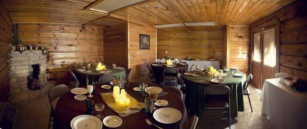 Black Bear Lodge Motel Slade المظهر الخارجي الصورة